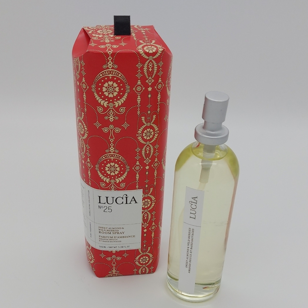 No. 25 Room Spray - Red and White